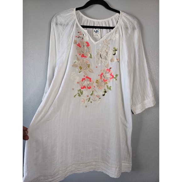 White Embroidered Peasant Blouse | Boho Floral Tunic Top Size Medium - Picture 4 of 10